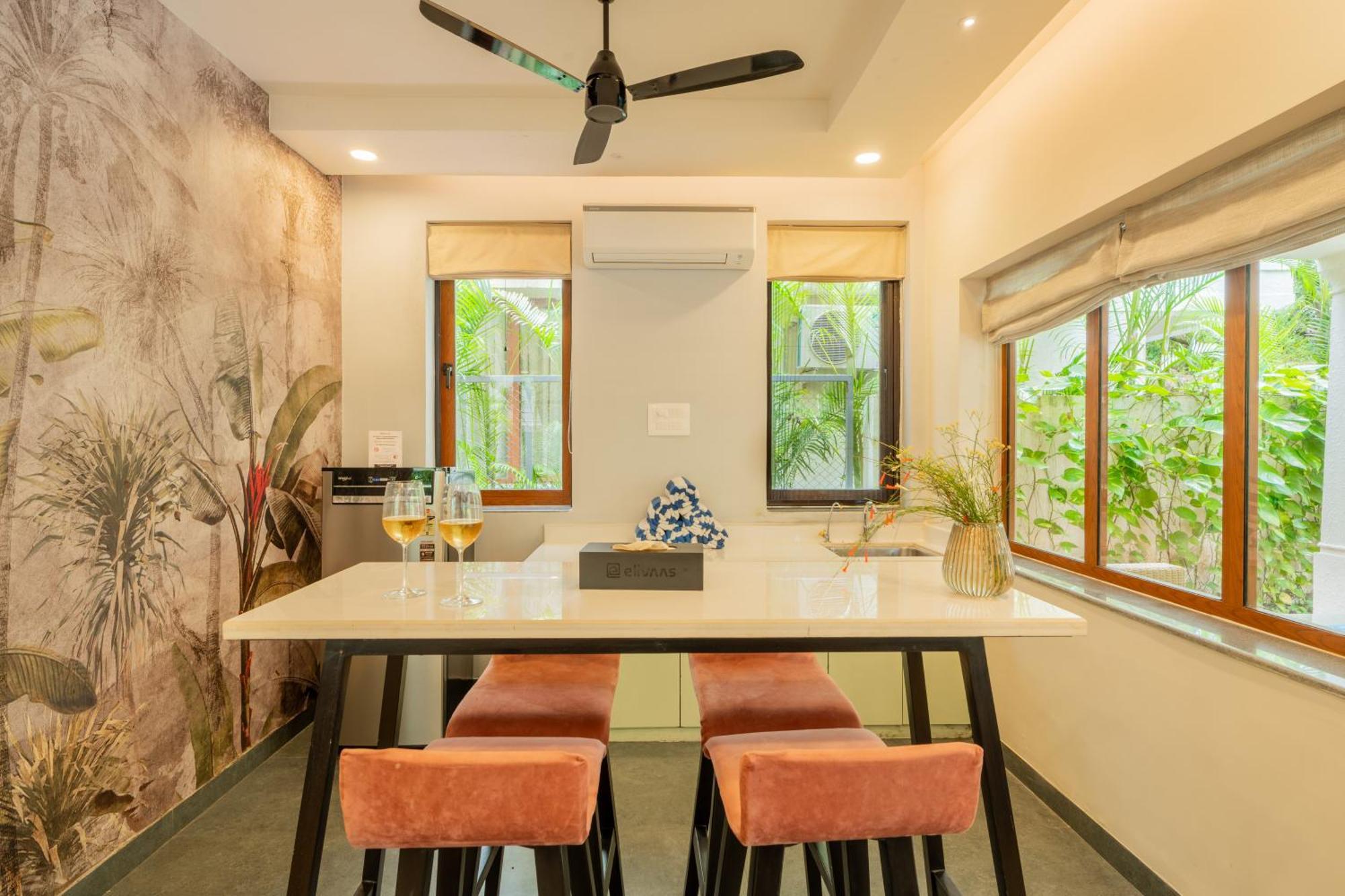Elivaas 3 Bhk Pvt Pool & Bar - Villa Valerie Oxel Экстерьер фото