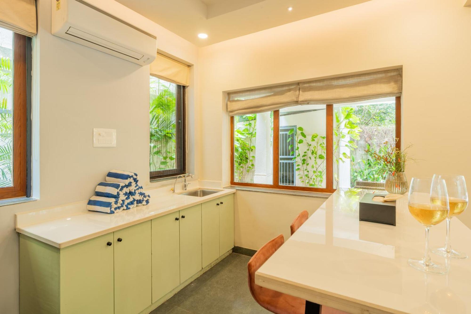 Elivaas 3 Bhk Pvt Pool & Bar - Villa Valerie Oxel Экстерьер фото